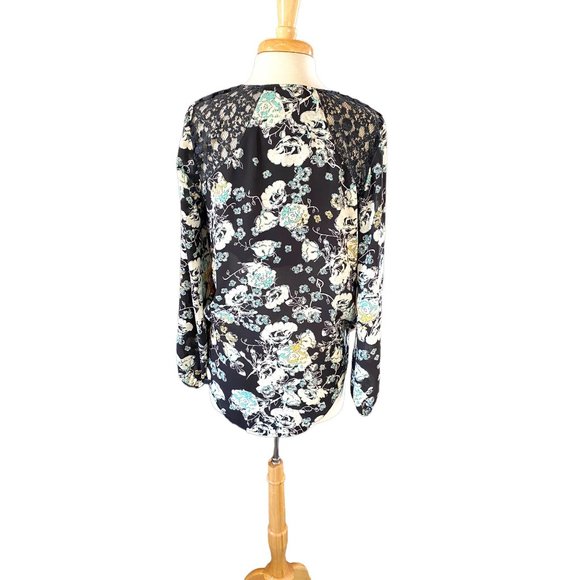 Love on a hanger Floral Blouse Womens M - Picture 3 of 6